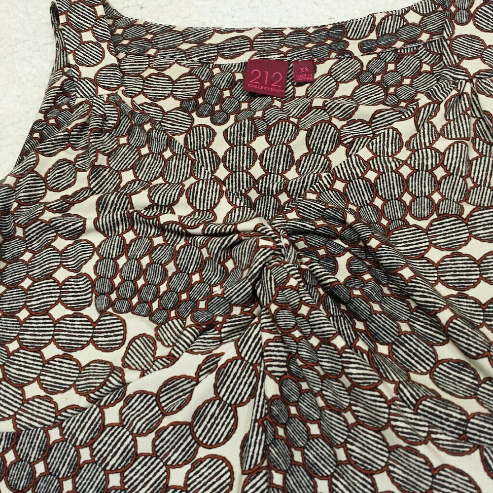 212 Collection sleeveless blouse size XS